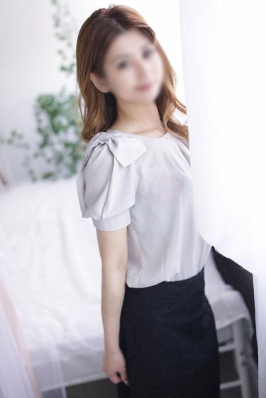 椎木りかさん土曜に初出勤となります。